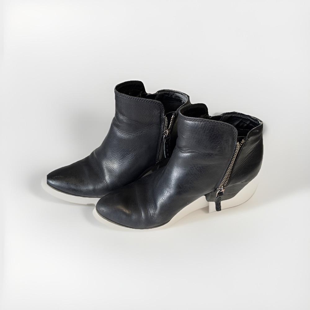 Frye-Women's Black Judith Double Zip Rich Leather Boots, Sz 8.5 2.5" Heel Fair C